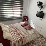 Isabel De Espacio Flores Habitación en casa particular Sitges