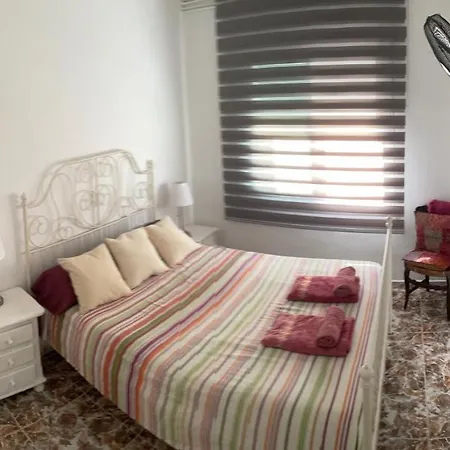 Habitación en casa particular Isabel De Espacio Flores Sitges