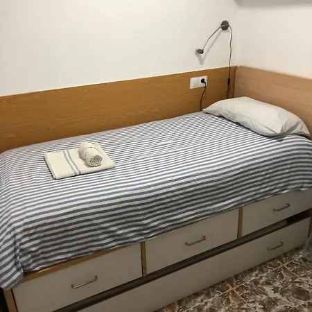 Habitación en casa particular Isabel De Espacio Flores Sitges